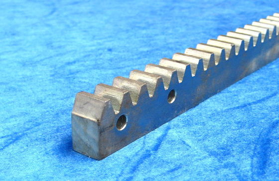 galvanisierte Stahlzahnstange und Zahntrieb, 30mm hohes Binderschienen-Belüftungsgestell